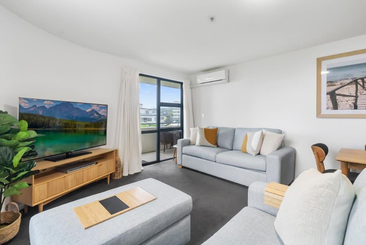 Beach Views At Oceanside Mount Maunganui Exteriör bild